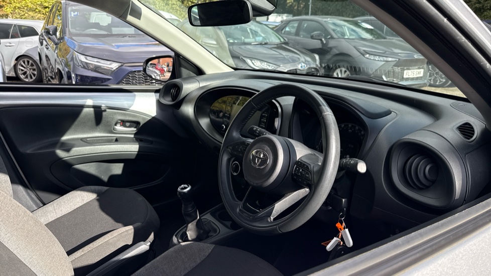 Toyota Aygo X 1.0 VVT-i Pure 5dr Petrol Hatchback - Image 56