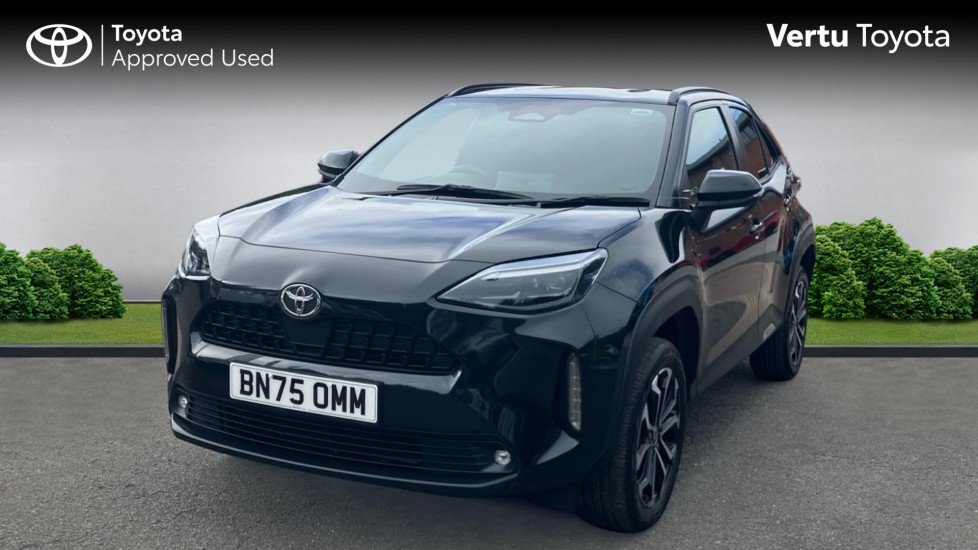 Toyota Yaris Cross 1.5 Hybrid Design 5dr CVT Hybrid Estate - Image 3