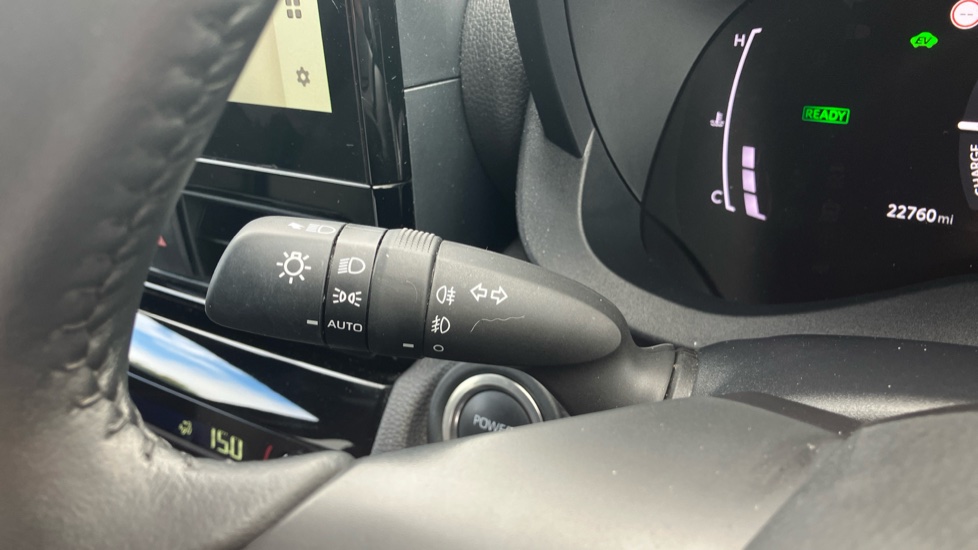 Toyota Yaris Cross 1.5 Hybrid Design 5dr CVT Hybrid Estate - Image 35