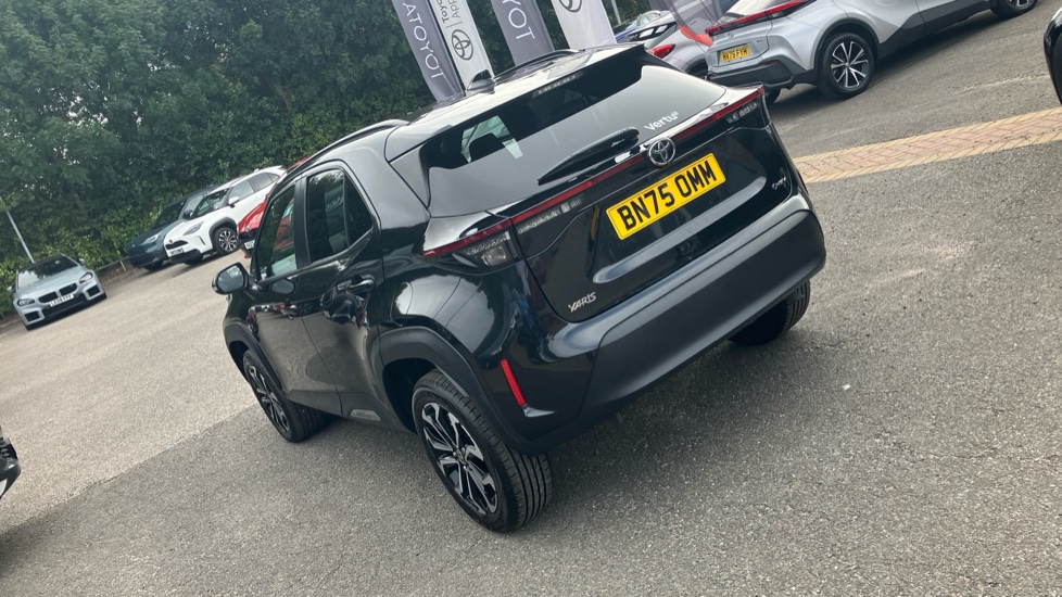 Toyota Yaris Cross 1.5 Hybrid Design 5dr CVT Hybrid Estate - Image 52