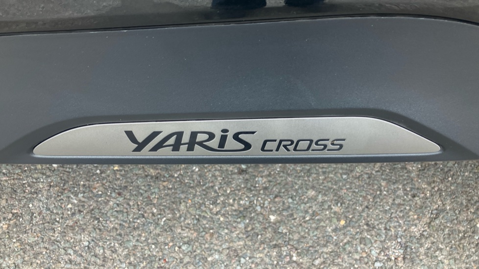 Toyota Yaris Cross 1.5 Hybrid Design 5dr CVT Hybrid Estate - Image 57