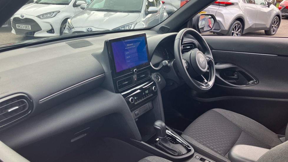 Toyota Yaris Cross 1.5 Hybrid Design 5dr CVT Hybrid Estate - Image 66