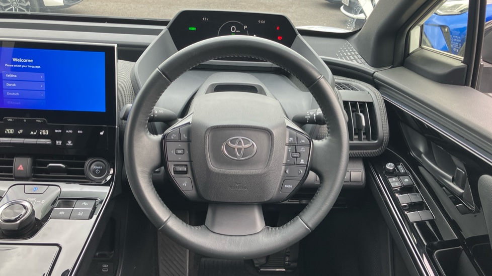 Toyota bZ4X 150kW Motion 71.4kWh 5dr Auto [11kW] Electric Hatchback - Image 7