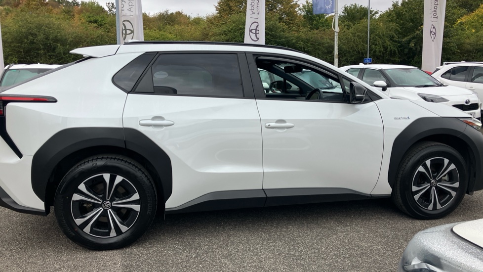 Toyota bZ4X 150kW Motion 71.4kWh 5dr Auto [11kW] Electric Hatchback - Image 23