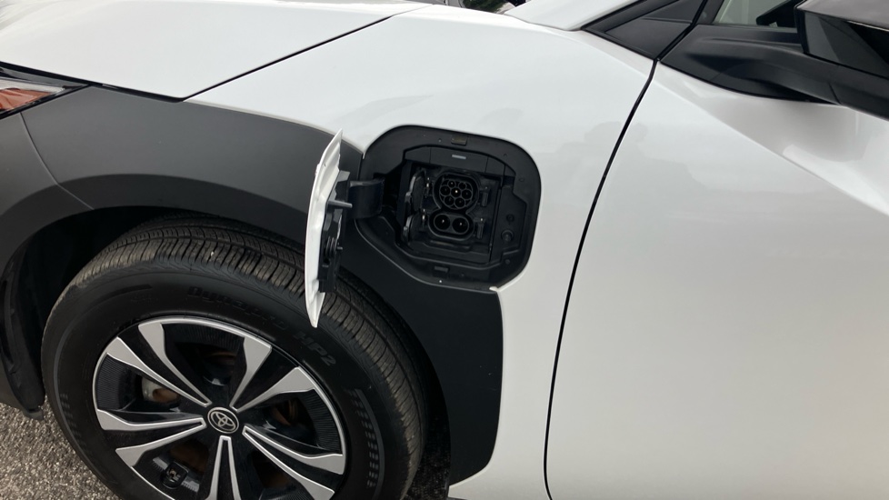 Toyota bZ4X 150kW Motion 71.4kWh 5dr Auto [11kW] Electric Hatchback - Image 46