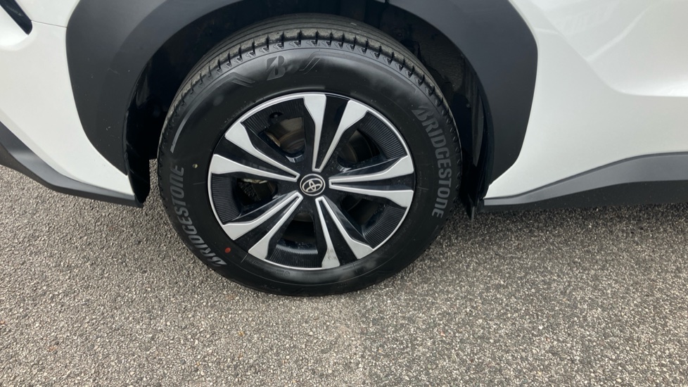 Toyota bZ4X 150kW Motion 71.4kWh 5dr Auto [11kW] Electric Hatchback - Image 61