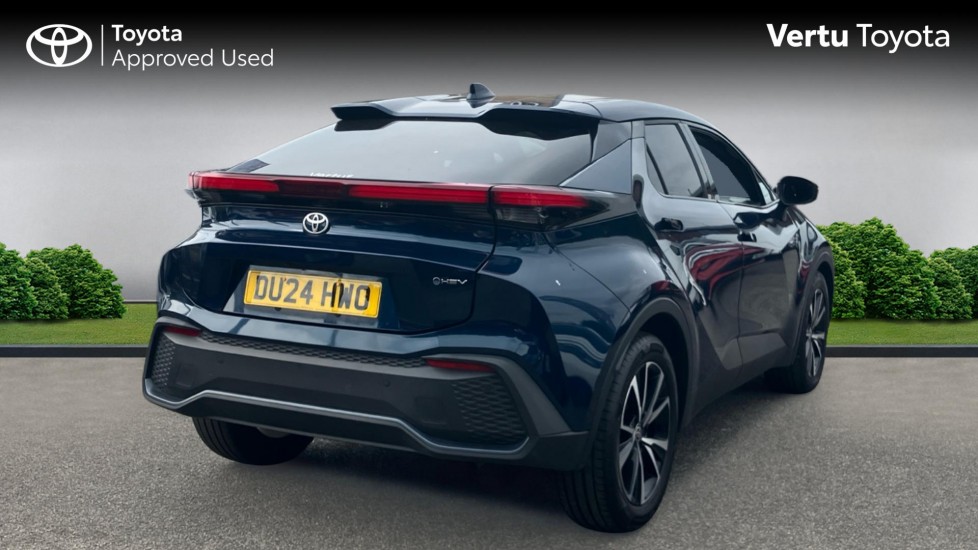 Toyota C-HR 1.8 Hybrid Design 5dr CVT Hybrid Hatchback - Image 2
