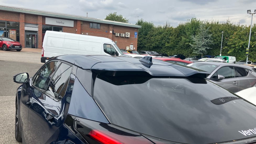 Toyota C-HR 1.8 Hybrid Design 5dr CVT Hybrid Hatchback - Image 35