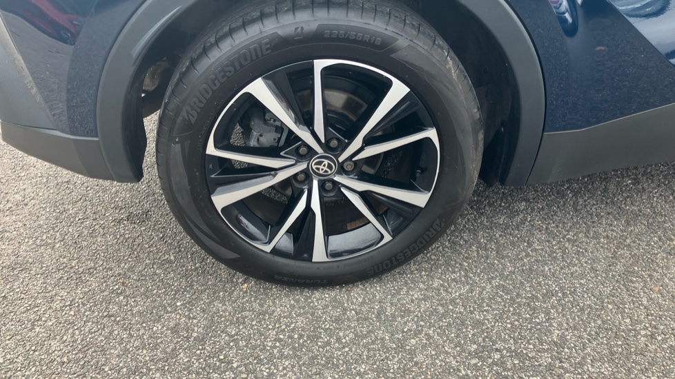 Toyota C-HR 1.8 Hybrid Design 5dr CVT Hybrid Hatchback - Image 58
