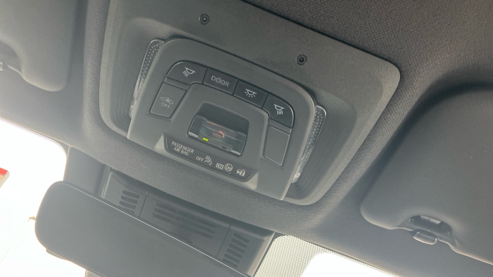 Toyota C-HR 1.8 Hybrid Design 5dr CVT Hybrid Hatchback - Image 73