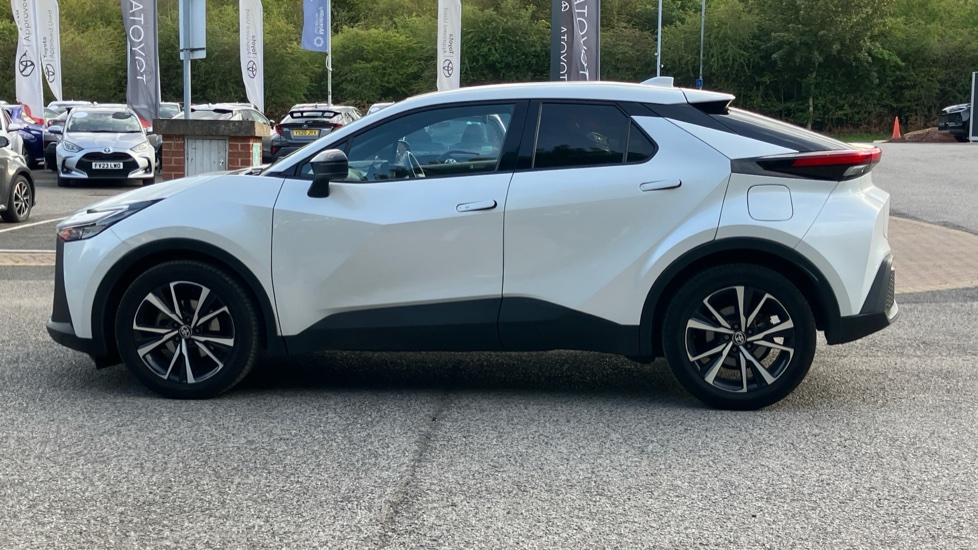 Toyota C-HR 1.8 Hybrid Design 5dr CVT Hybrid Hatchback - Image 24