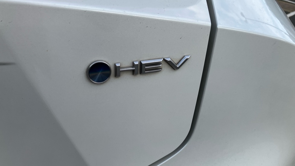 Toyota C-HR 1.8 Hybrid Design 5dr CVT Hybrid Hatchback - Image 47