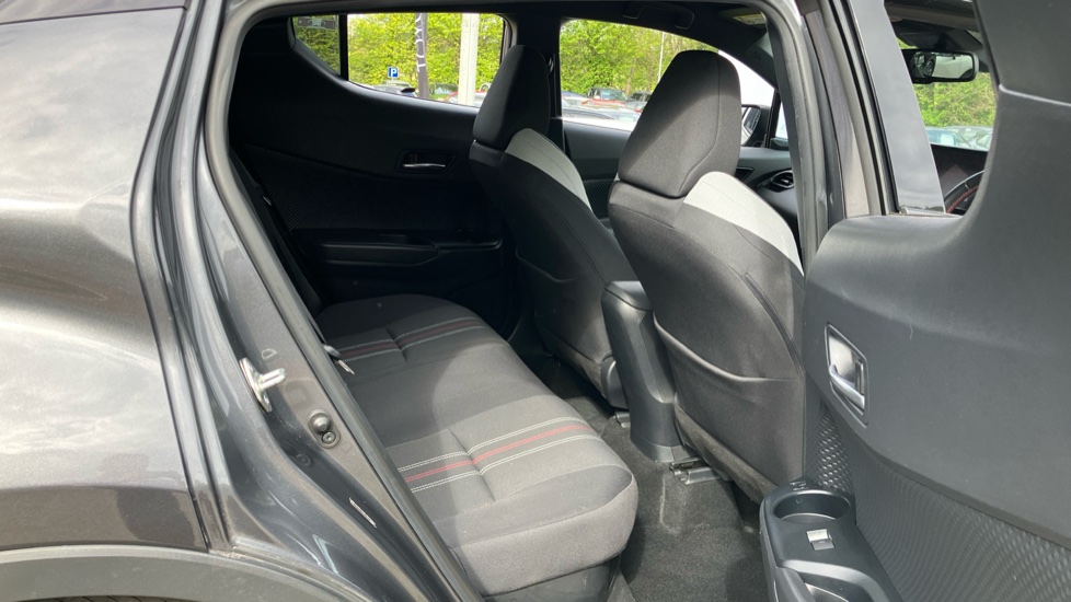 Toyota C-HR 1.8 Hybrid GR Sport 5dr CVT Hybrid Hatchback - Image 8