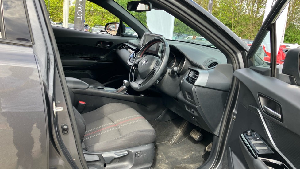 Toyota C-HR 1.8 Hybrid GR Sport 5dr CVT Hybrid Hatchback - Image 12