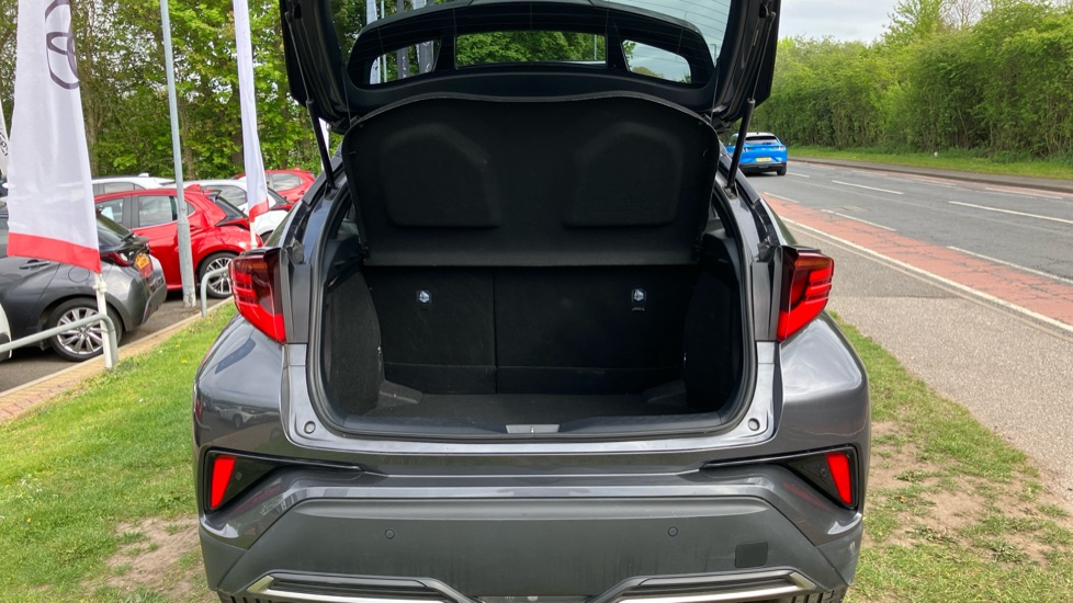Toyota C-HR 1.8 Hybrid GR Sport 5dr CVT Hybrid Hatchback - Image 13