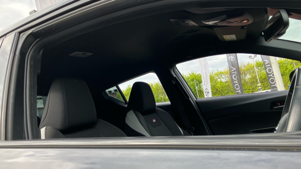 Toyota C-HR 1.8 Hybrid GR Sport 5dr CVT Hybrid Hatchback - Image 19