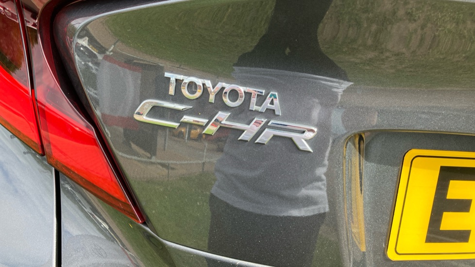 Toyota C-HR 1.8 Hybrid GR Sport 5dr CVT Hybrid Hatchback - Image 59