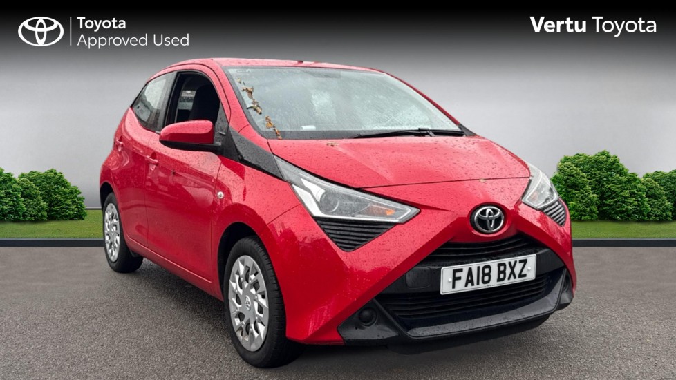Toyota Aygo 1.0 VVT-i X-Play 5dr Petrol Hatchback - Image 1
