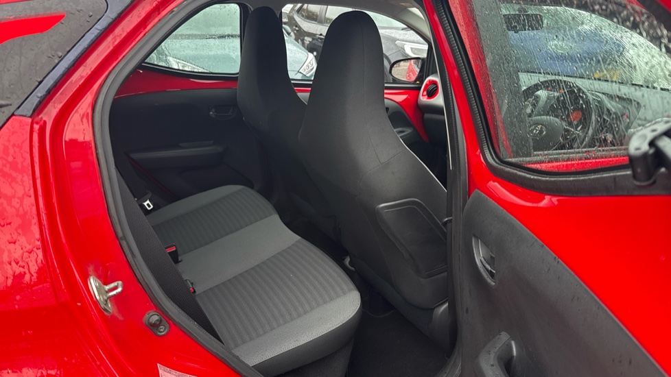 Toyota Aygo 1.0 VVT-i X-Play 5dr Petrol Hatchback - Image 8