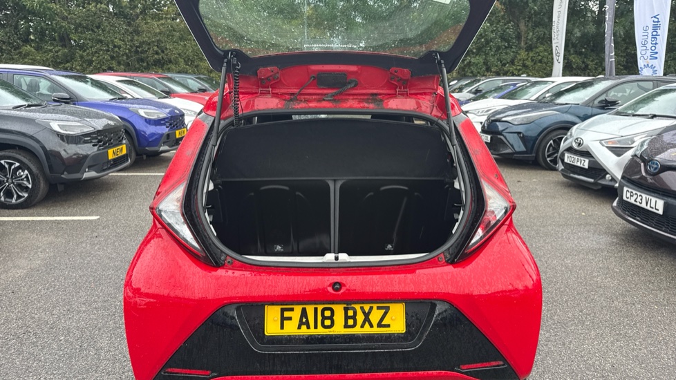 Toyota Aygo 1.0 VVT-i X-Play 5dr Petrol Hatchback - Image 13