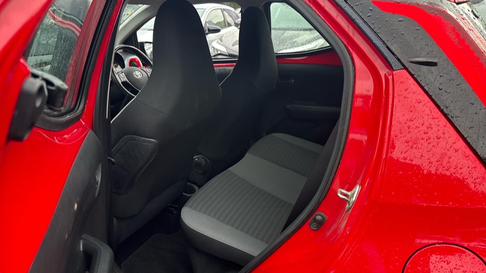 Toyota Aygo 1.0 VVT-i X-Play 5dr Petrol Hatchback - Image 15