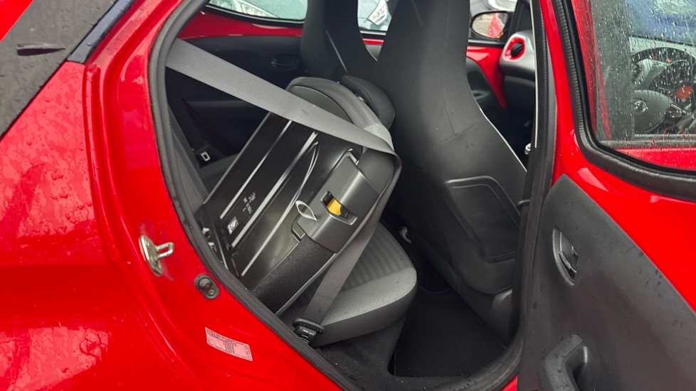 Toyota Aygo 1.0 VVT-i X-Play 5dr Petrol Hatchback - Image 18