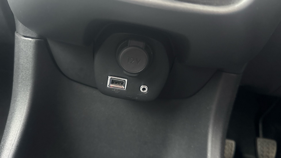 Toyota Aygo 1.0 VVT-i X-Play 5dr Petrol Hatchback - Image 38