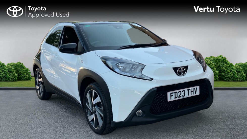 Toyota Aygo X 1.0 VVT-i Edge 5dr Auto Petrol Hatchback - Image 1
