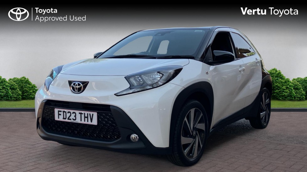 Toyota Aygo X 1.0 VVT-i Edge 5dr Auto Petrol Hatchback - Image 3