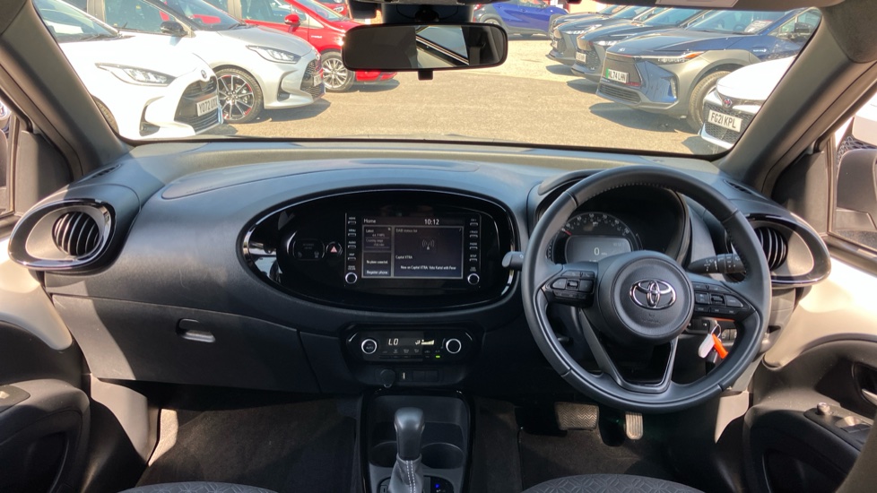 Toyota Aygo X 1.0 VVT-i Edge 5dr Auto Petrol Hatchback - Image 6