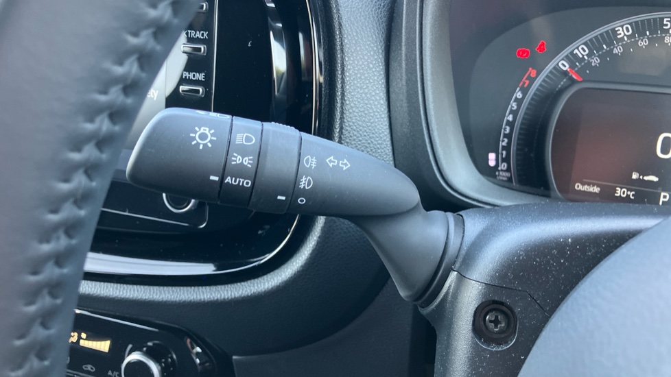Toyota Aygo X 1.0 VVT-i Edge 5dr Auto Petrol Hatchback - Image 35