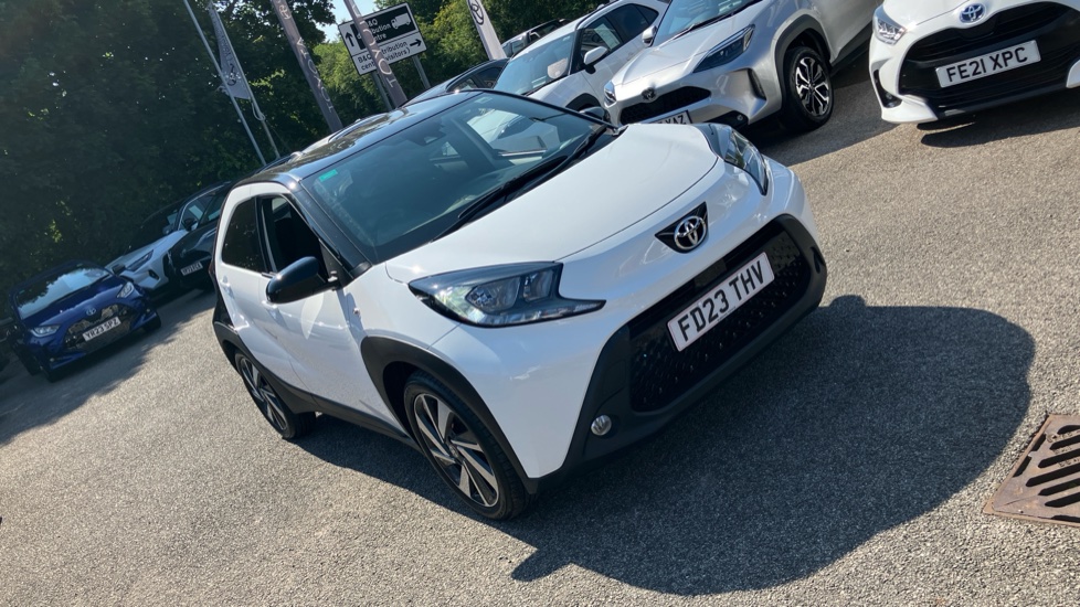 Toyota Aygo X 1.0 VVT-i Edge 5dr Auto Petrol Hatchback - Image 50