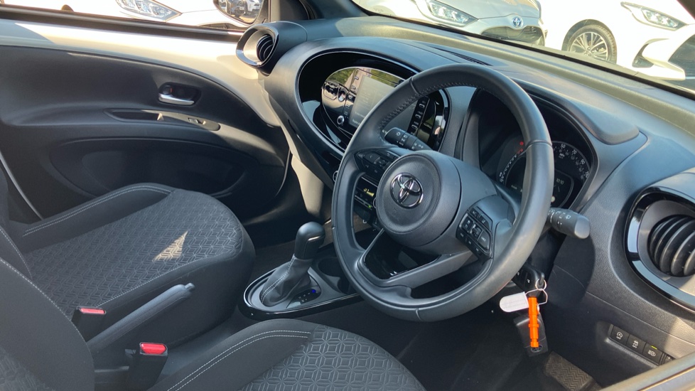 Toyota Aygo X 1.0 VVT-i Edge 5dr Auto Petrol Hatchback - Image 58