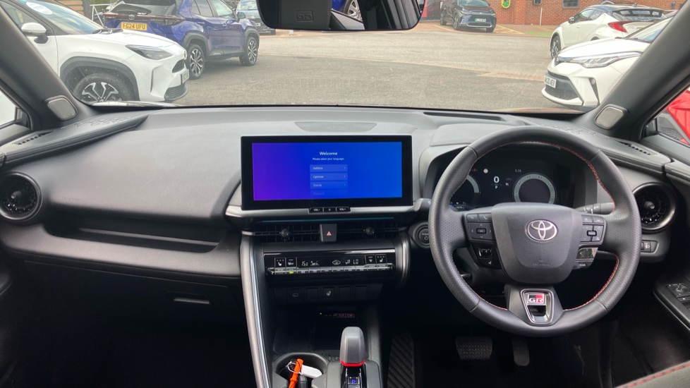 Toyota C-HR 2.0 PHEV GR Sport 5dr CVT Hatchback - Image 6
