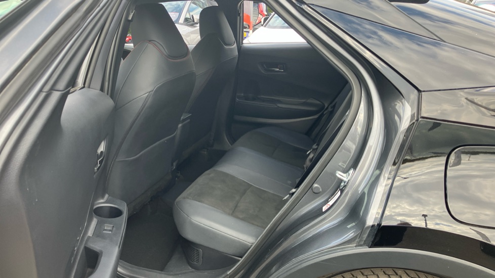 Toyota C-HR 2.0 PHEV GR Sport 5dr CVT Hatchback - Image 15