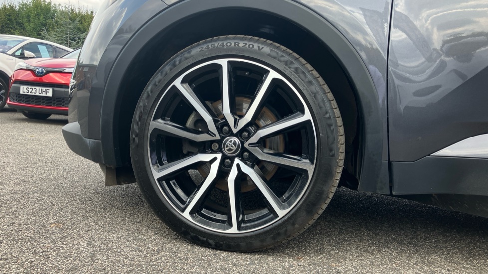 Toyota C-HR 2.0 PHEV GR Sport 5dr CVT Hatchback - Image 25