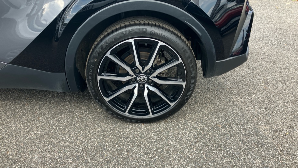 Toyota C-HR 2.0 PHEV GR Sport 5dr CVT Hatchback - Image 62