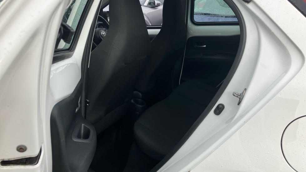 Toyota Aygo X 1.0 VVT-i Pure 5dr Auto Petrol Hatchback - Image 15