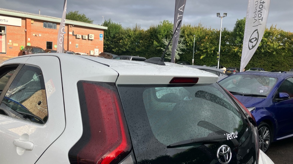 Toyota Aygo X 1.0 VVT-i Pure 5dr Auto Petrol Hatchback - Image 31