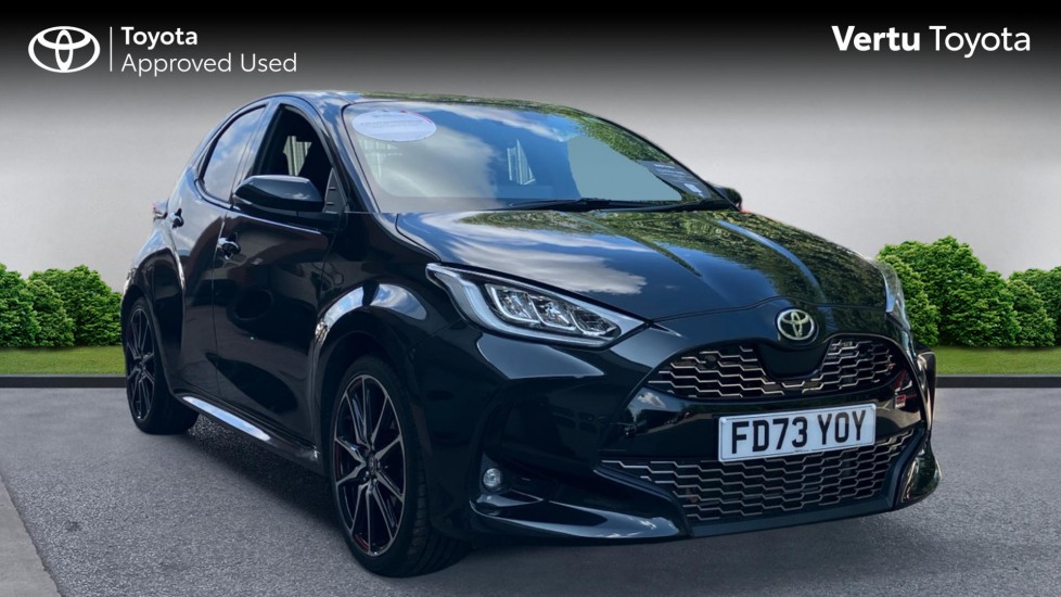 Toyota Yaris 1.5 Hybrid GR Sport 5dr CVT Hybrid Hatchback - Image 1