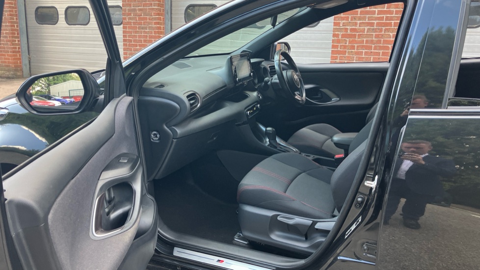Toyota Yaris 1.5 Hybrid GR Sport 5dr CVT Hybrid Hatchback - Image 5