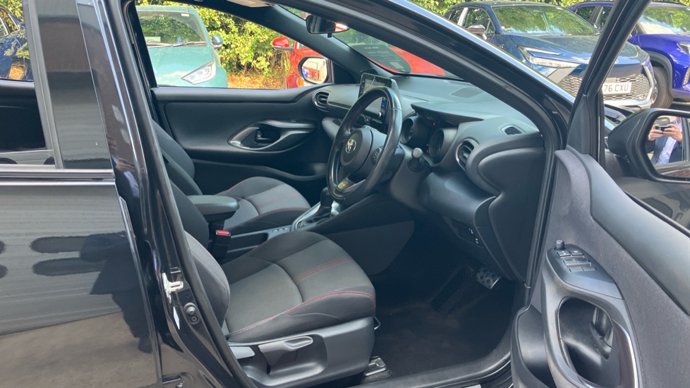 Toyota Yaris 1.5 Hybrid GR Sport 5dr CVT Hybrid Hatchback - Image 12