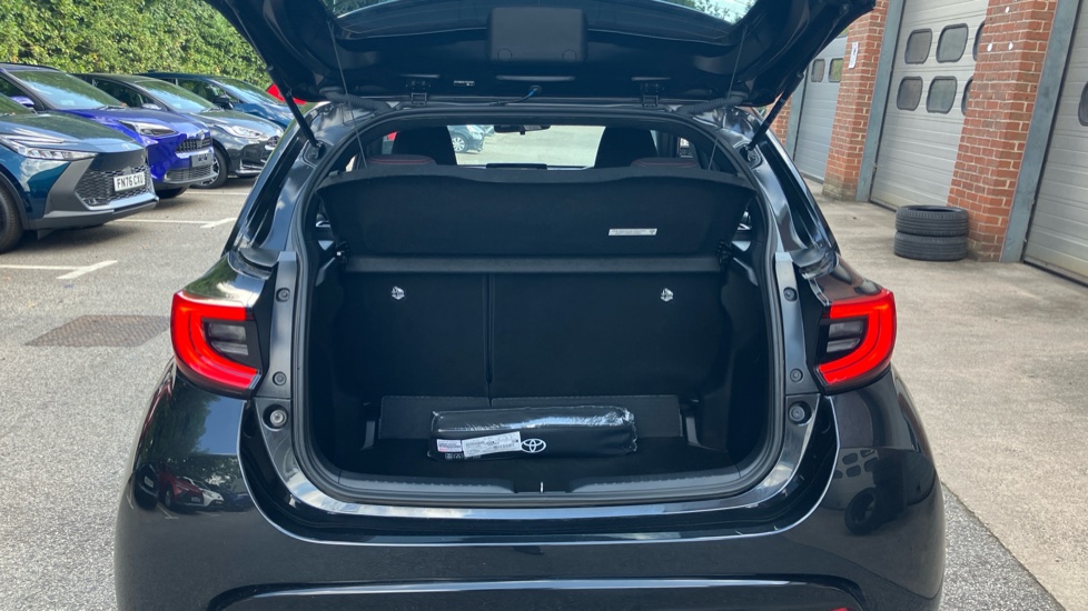 Toyota Yaris 1.5 Hybrid GR Sport 5dr CVT Hybrid Hatchback - Image 13
