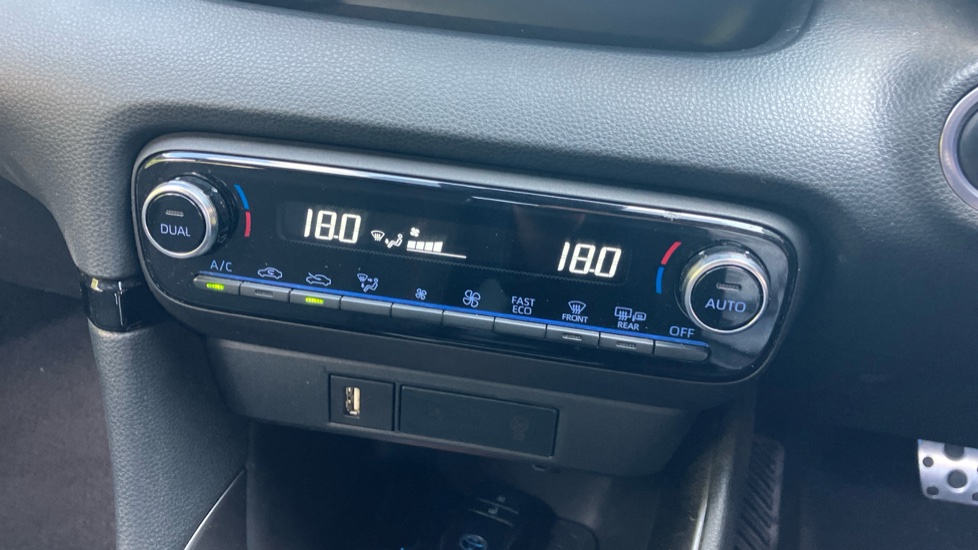 Toyota Yaris 1.5 Hybrid GR Sport 5dr CVT Hybrid Hatchback - Image 37