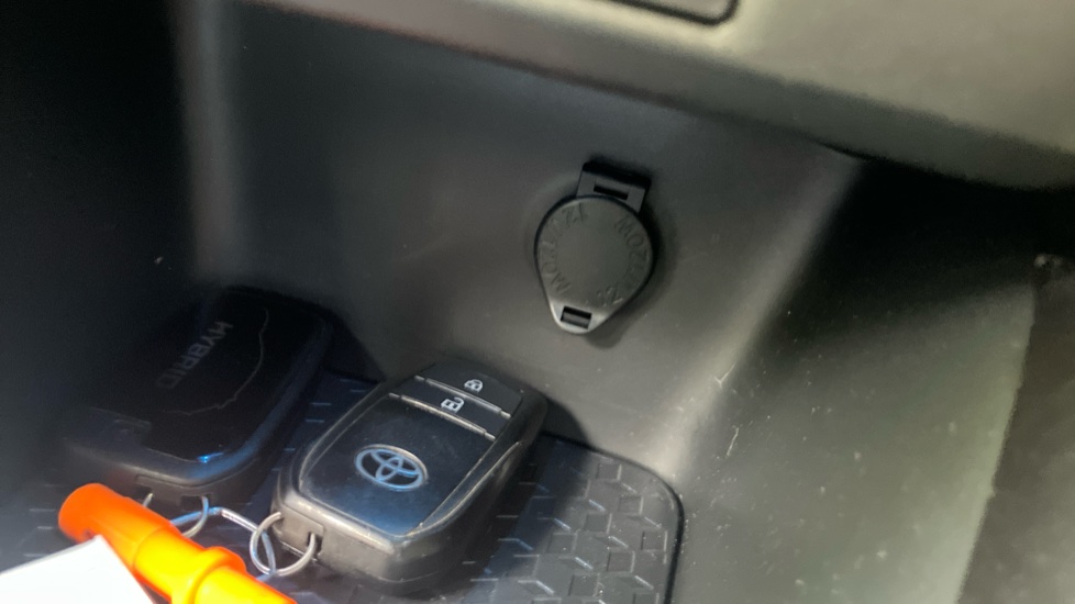Toyota Yaris 1.5 Hybrid GR Sport 5dr CVT Hybrid Hatchback - Image 39