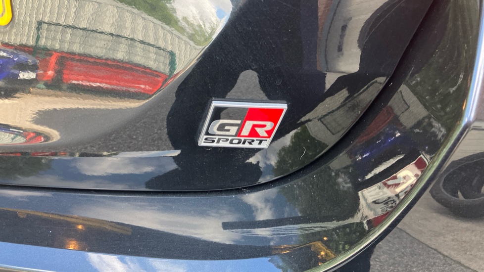Toyota Yaris 1.5 Hybrid GR Sport 5dr CVT Hybrid Hatchback - Image 59