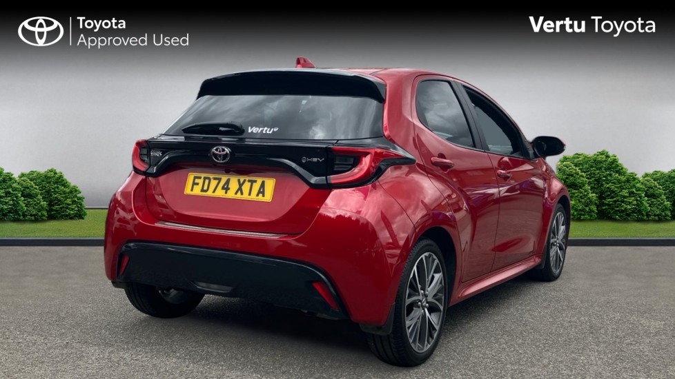 Toyota Yaris 1.5 Hybrid Excel 5dr CVT Hybrid Hatchback - Image 2