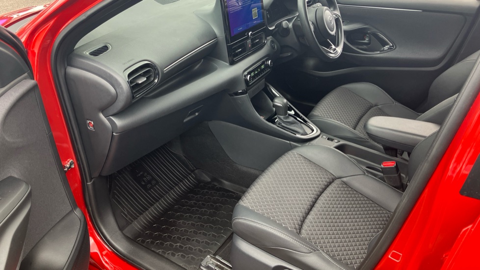 Toyota Yaris 1.5 Hybrid Excel 5dr CVT Hybrid Hatchback - Image 5