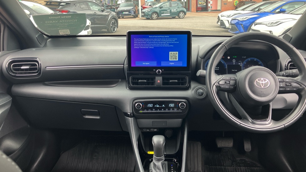 Toyota Yaris 1.5 Hybrid Excel 5dr CVT Hybrid Hatchback - Image 6