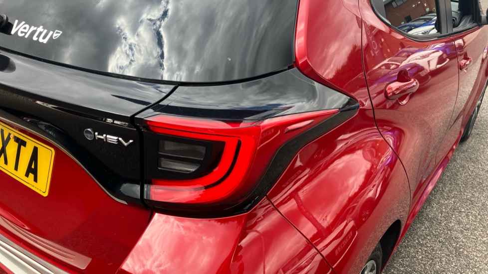 Toyota Yaris 1.5 Hybrid Excel 5dr CVT Hybrid Hatchback - Image 21